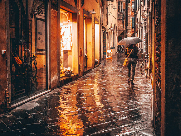 A beautiful alley way